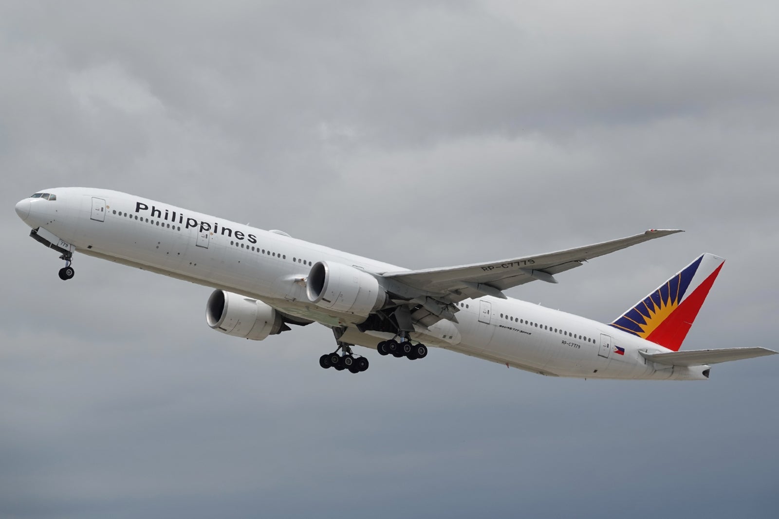 Philippine Airlines Boeing 777-300ER